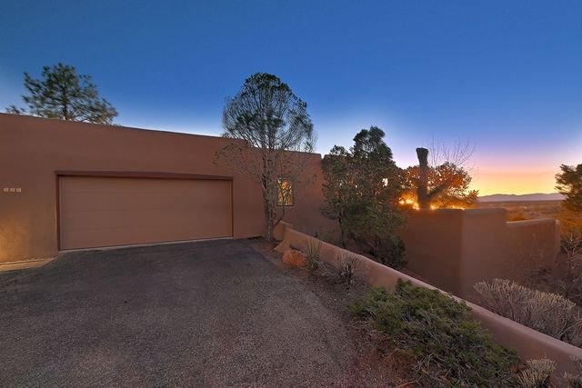 830 Camino De Jemez, Santa Fe, NM 87501