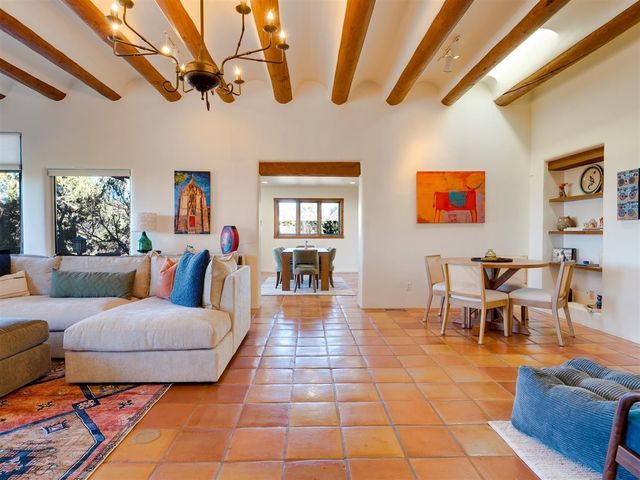 830 Camino De Jemez, Santa Fe, NM 87501