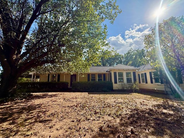 3420 Springfield Road, Springtown, TX 76082