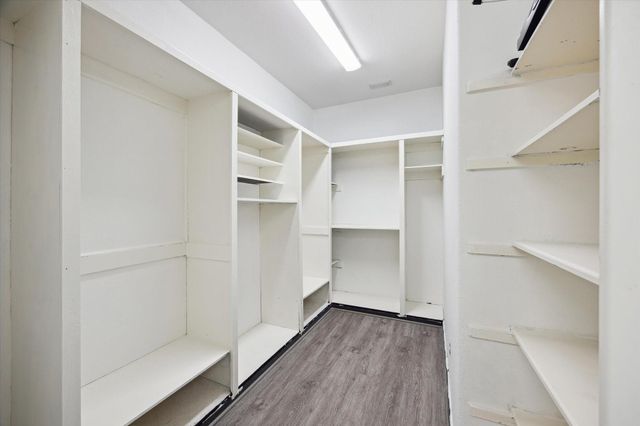 11705 Shoal Landing Street, Pearland, TX 77584