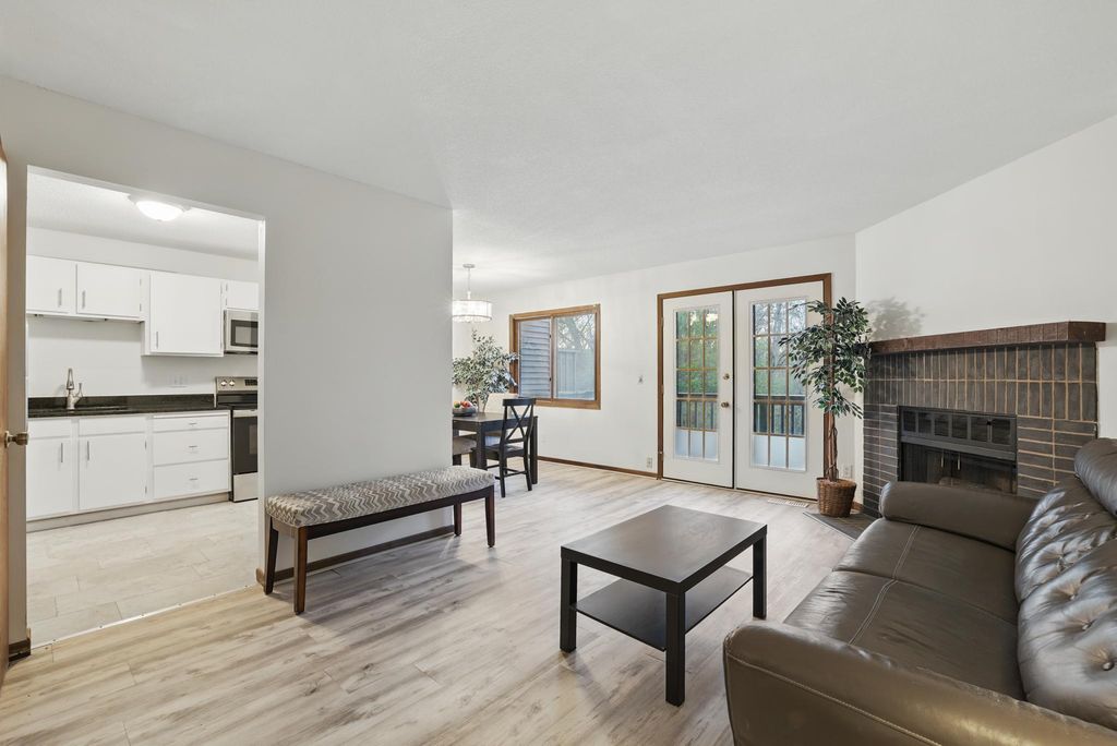 6806 Langford Drive, Edina, MN 55436