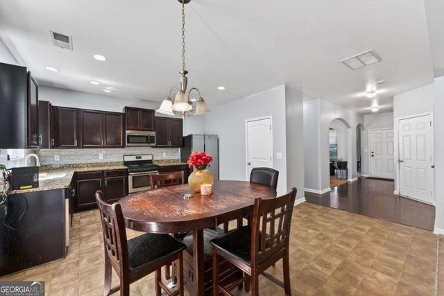 9669 Ivey Ridge Circle, Jonesboro, GA 30238