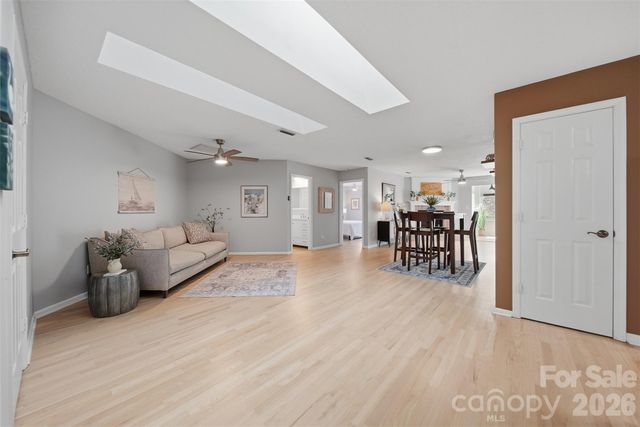 2200 6th Street NW 3A, Hickory, NC 28601