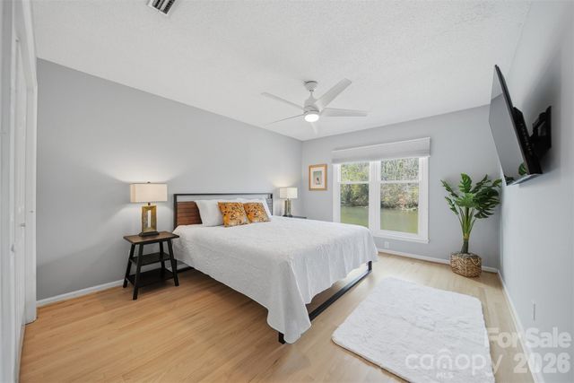 2200 6th Street NW 3A, Hickory, NC 28601