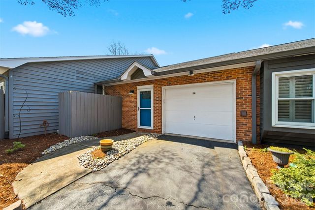 2200 6th Street NW 3A, Hickory, NC 28601