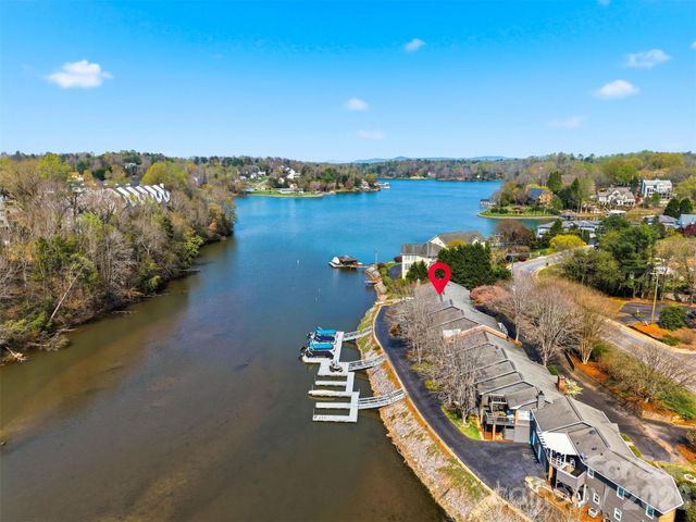 2200 6th Street NW 3A, Hickory, NC 28601