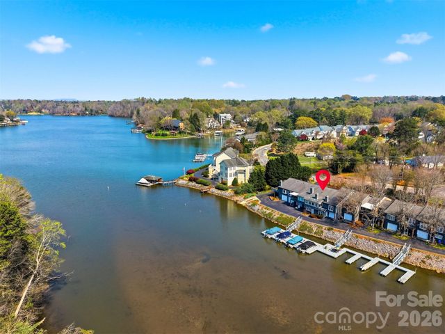 2200 6th Street NW 3A, Hickory, NC 28601