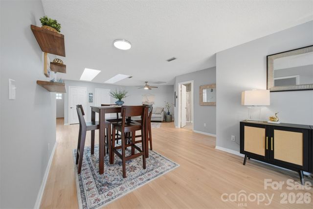 2200 6th Street NW 3A, Hickory, NC 28601