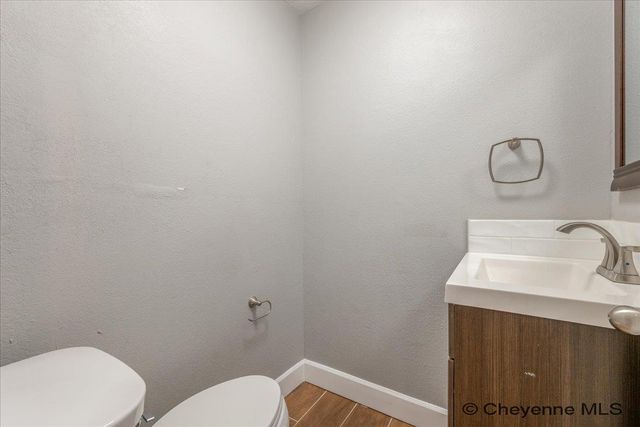 2215 E 17TH ST, Cheyenne, WY 82001
