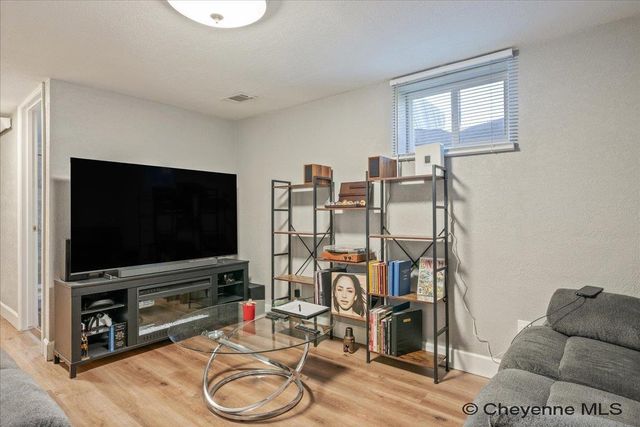 2215 E 17TH ST, Cheyenne, WY 82001