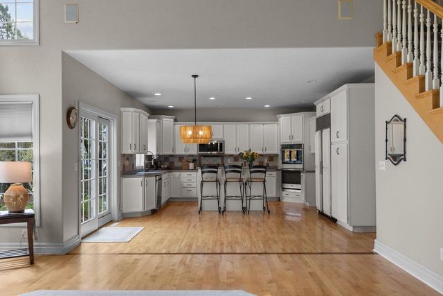 1426 MAHLER BOULEVARD, Neenah, WI 54956