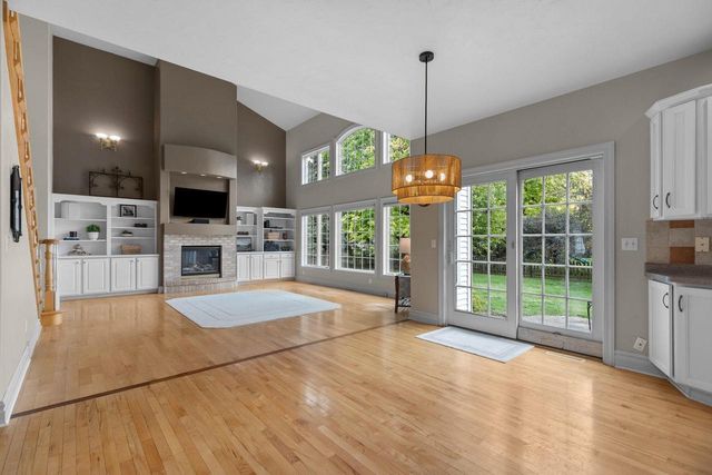 1426 MAHLER BOULEVARD, Neenah, WI 54956