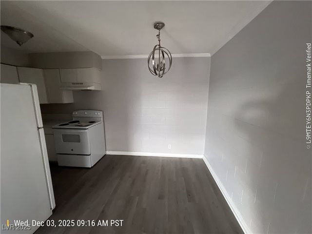 555 South Royal Crest Circle 9, Las Vegas, NV 89169