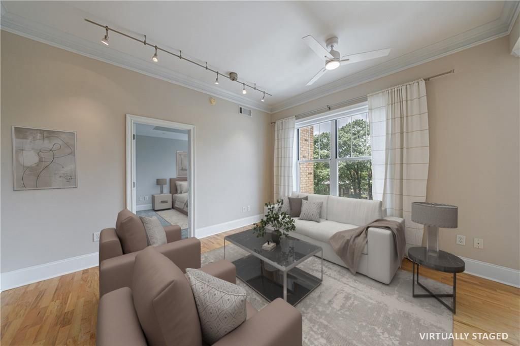 2255 Peachtree NE Road 620, Atlanta, GA 30309