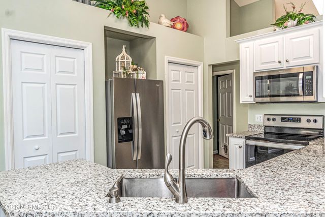 6121 MICHELE Road, Macclenny, FL 32063