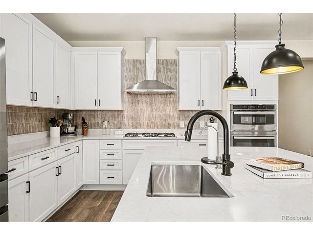 3866 N Fultondale St, Aurora, CO 80019