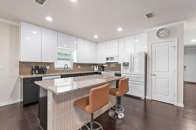 3514 Carriage Pointe Circle, Fort Pierce, FL 34981