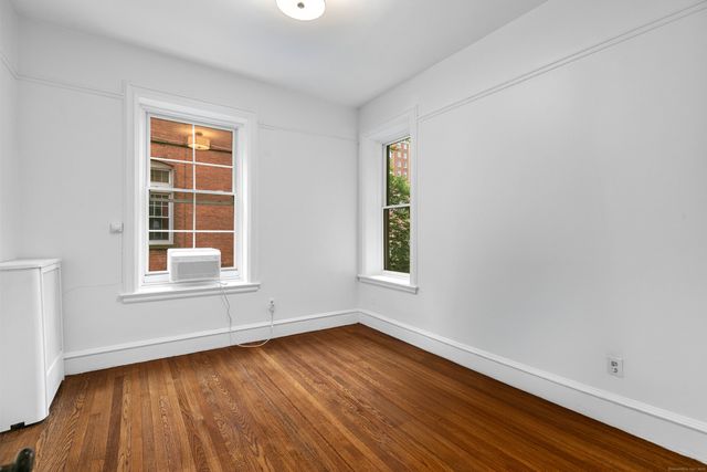 284 Orange Street 101, New Haven, CT 06510