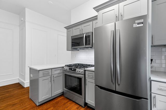 284 Orange Street 101, New Haven, CT 06510