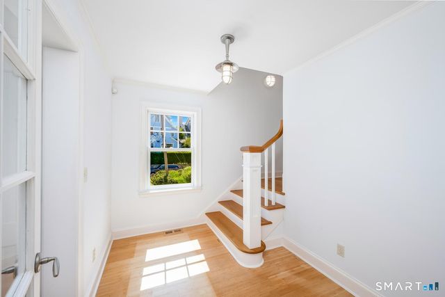 14 Rocky Point Road, Norwalk, CT 06853