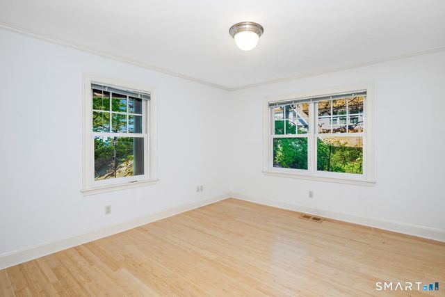 14 Rocky Point Road, Norwalk, CT 06853