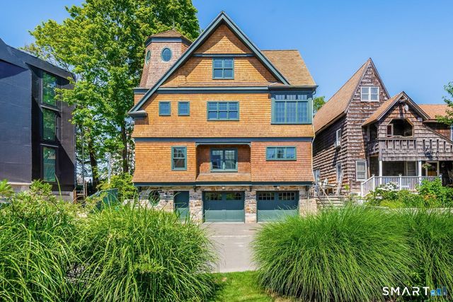 14 Rocky Point Road, Norwalk, CT 06853