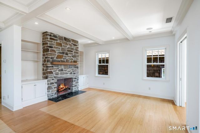 14 Rocky Point Road, Norwalk, CT 06853