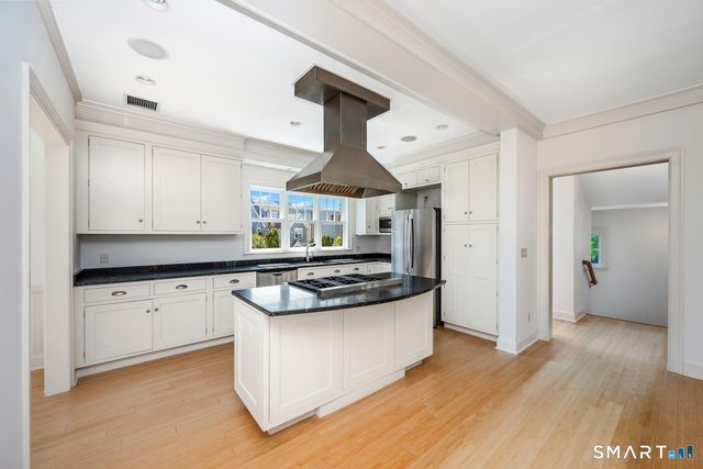 14 Rocky Point Road, Norwalk, CT 06853