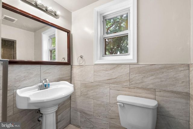 4035 GRANT ST NE, Washington, DC 20019