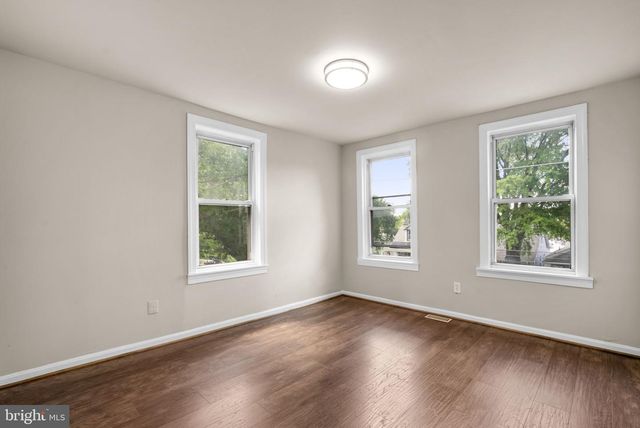 4035 GRANT ST NE, Washington, DC 20019