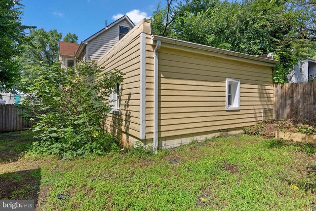 4035 GRANT ST NE, Washington, DC 20019