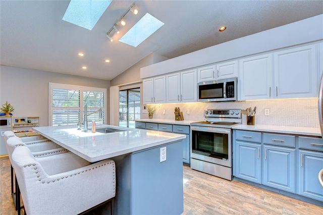16605 E COURSE DRIVE, Tampa, FL 33624