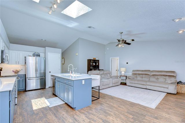 16605 E COURSE DRIVE, Tampa, FL 33624