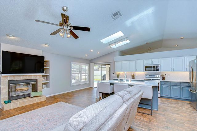 16605 E COURSE DRIVE, Tampa, FL 33624