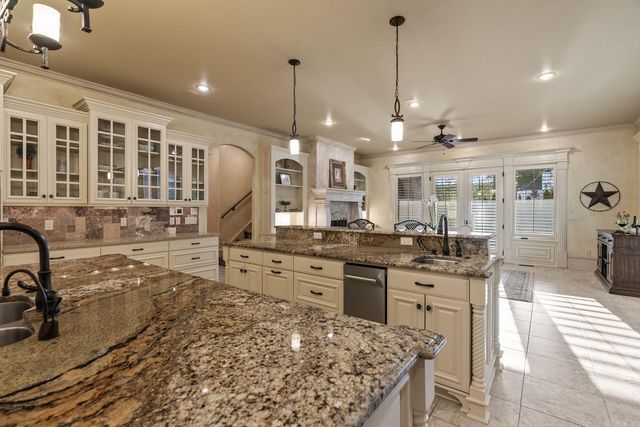 106 Orle Dr, Little Rock, AR 72223