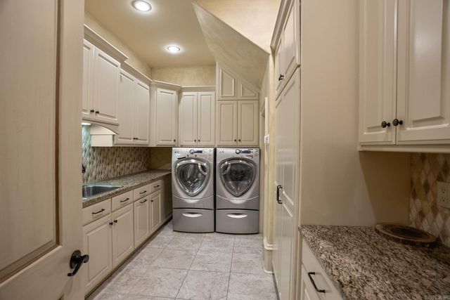 106 Orle Dr, Little Rock, AR 72223