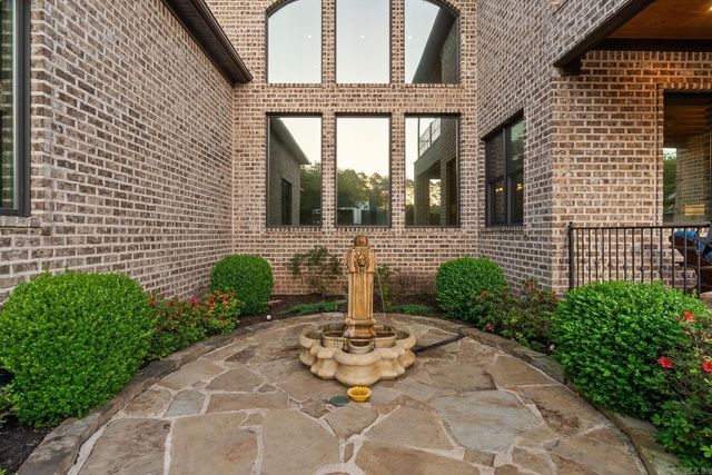 106 Orle Dr, Little Rock, AR 72223