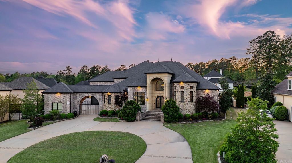 106 Orle Dr, Little Rock, AR 72223