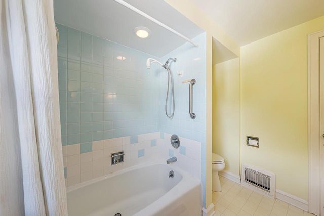 1348 W HARRIS STREET, Appleton, WI 54914