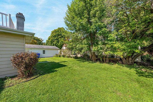 1348 W HARRIS STREET, Appleton, WI 54914