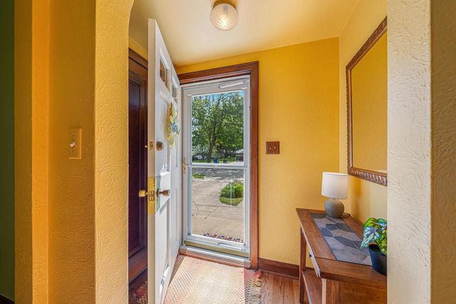 1348 W HARRIS STREET, Appleton, WI 54914