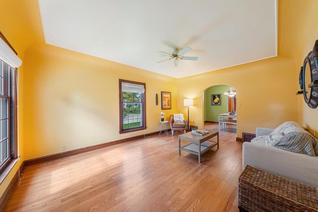 1348 W HARRIS STREET, Appleton, WI 54914