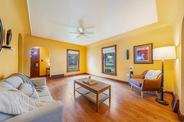 1348 W HARRIS STREET, Appleton, WI 54914