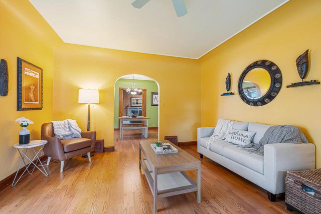 1348 W HARRIS STREET, Appleton, WI 54914