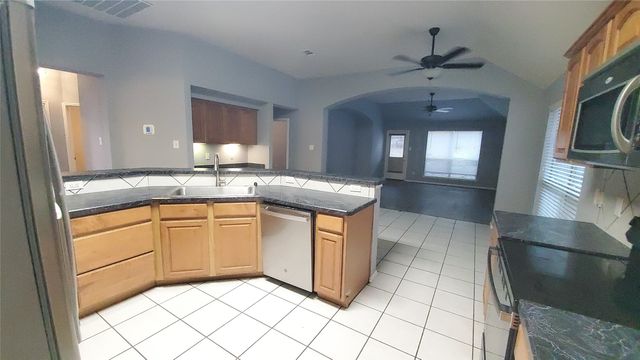 2636 Cumberland Trail, Balch Springs, TX 75181