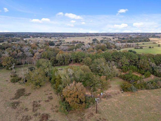 23077 Flukinger Road, Waller, TX 77484