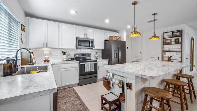 1657 WILSON PRAIRIE CIRCLE, Groveland, FL 34736