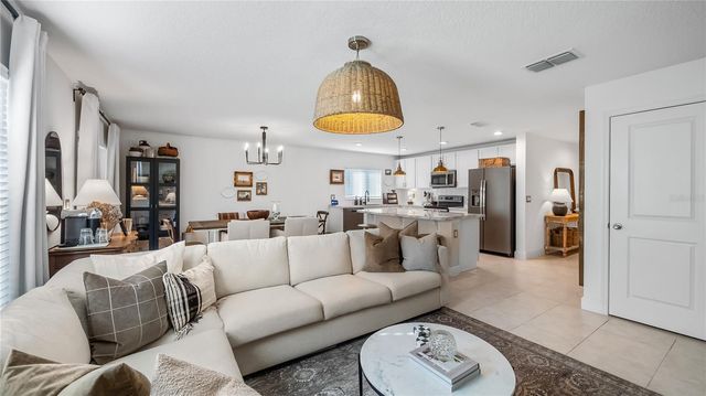 1657 WILSON PRAIRIE CIRCLE, Groveland, FL 34736