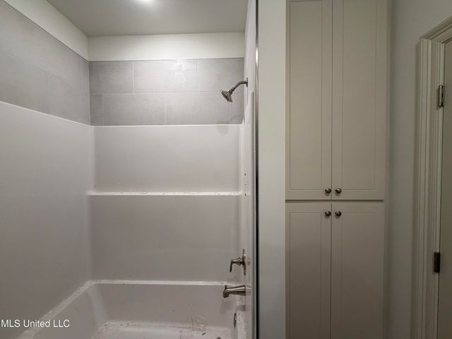 207 Anderson Oaks Drive, Pearl, MS 39208