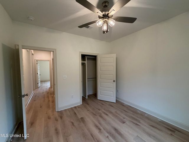 207 Anderson Oaks Drive, Pearl, MS 39208